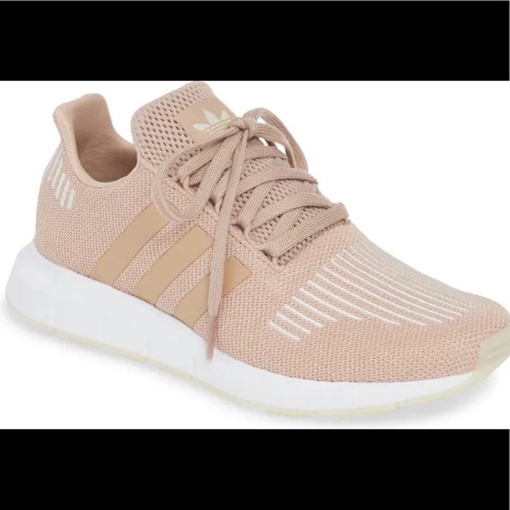 Adidas Swift Run sneakers